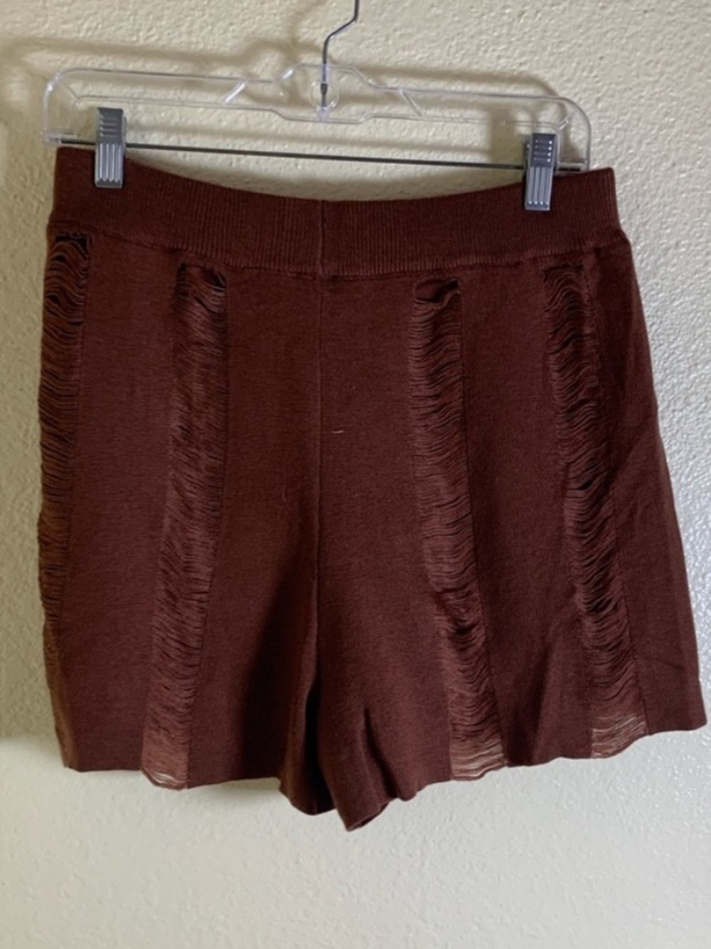 NWOT Le Lis Deep Brown High-Waist Ribbed Knit Shorts, Size L
